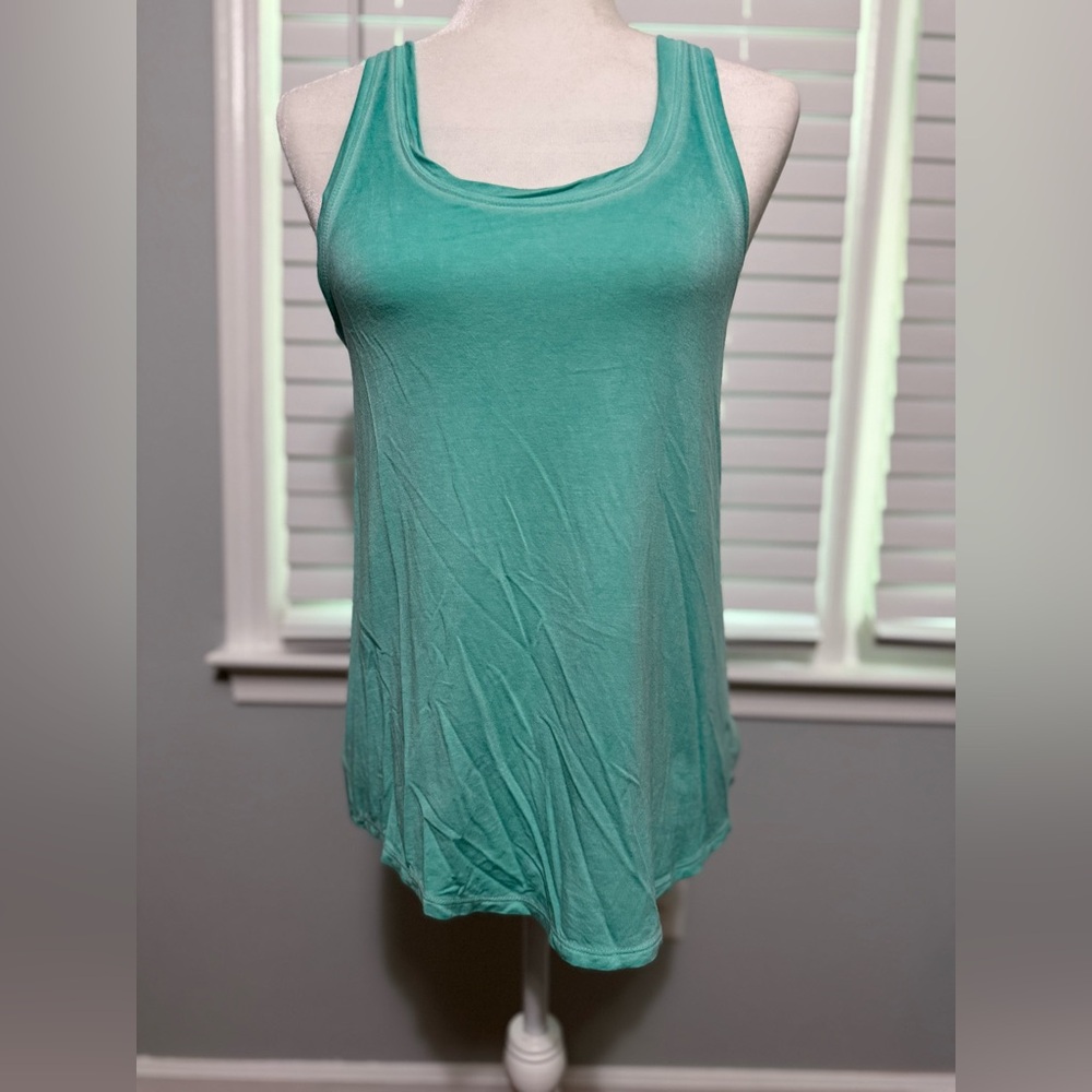 American Eagle Outfitters Green Sleeveless Relaxed Tank Top